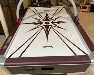 Aeromaxx air hockey game ~