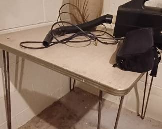 1950s table