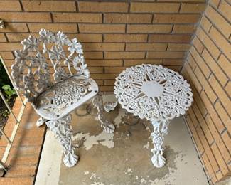 cast iron yard furniture