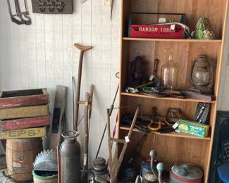 Many primitive and man cave items.