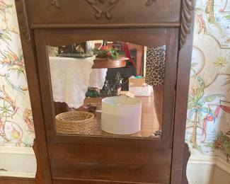 Beautiful antique oak mirror