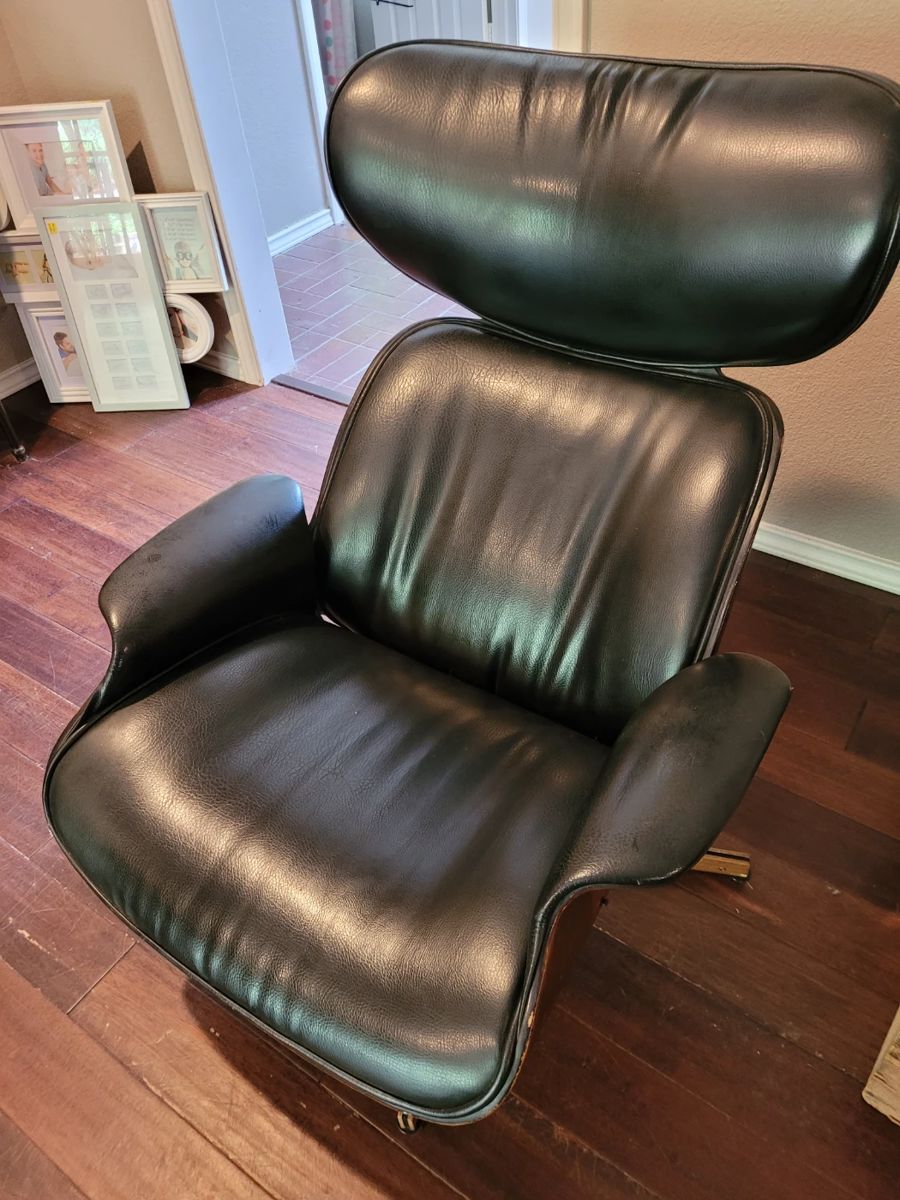 The vintage Mr. Chair