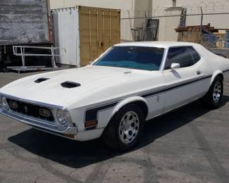 1972 Ford Mustang 351 V8 classic American muscle car