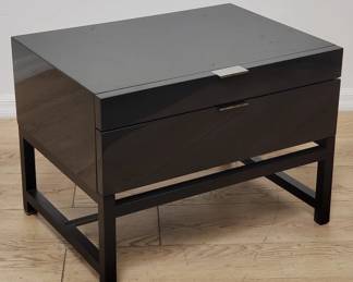 Minotti Harvey Italian nightstand