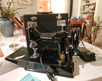 Singer 221 Featherweight