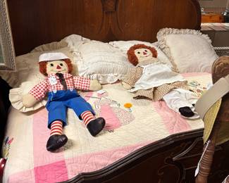 Raggedy Ann and Andy. Sunbonnet Quilt, 1940's bedroom set includes headboard, footboard and vanity