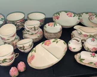 Vintage Franciscan dinnerware, desert rose pattern.