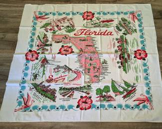 Vintage Florida linen tablecloth in excellent condition.