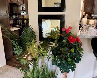 32 FauxTropicalPlantCollection4BlackFramedSquareWallMirrors