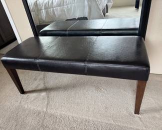 34 BlackUpholsteredDaniaFurnitureBenchwWoodLegs