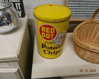 vintage chip container