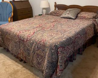 sleep  number queen bed, clean mattress