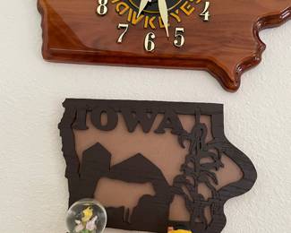 Iowa stuff, several more things, guess they were from Iowa!!