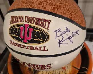 Bob Knight signature