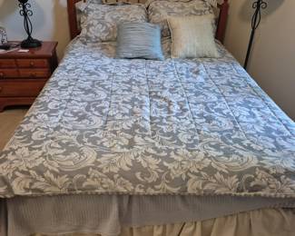 Guest room bed