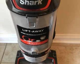 SHARK DuoClean Vacuum