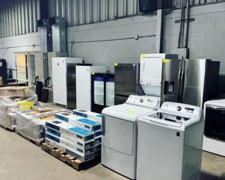 Refrigerators, Freezers, Washer & Dryers & Flooring Orlando Estate Auction