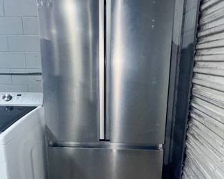Refrigerator Orlando Estate Auction