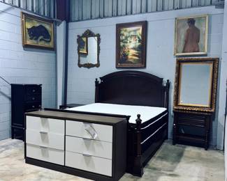 King Bed Set, Artwork and Mirrors Orlando Estate Auction