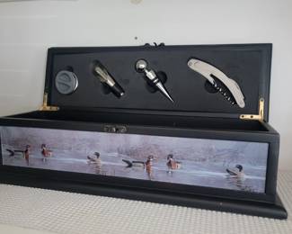 Wine set with wooden box