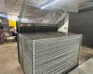 Dimensions: 6' W x 51"D x 61"H
