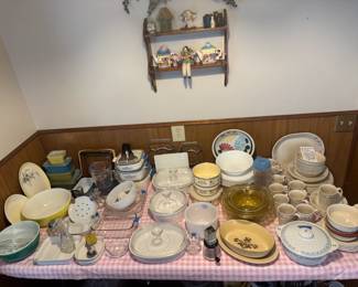 Vintage Pyrex Mixing Bowls, Refrigerator Dishes Amber Federal Glass Mixing Bowls Corning Ware Cornflower Blue Corelle First of Spring Dinnerware Set Corning Ware French White Dishes