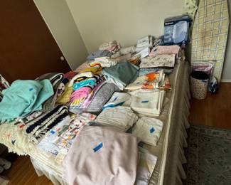 Verlo Queen Mattress, Vintage Beach Towels, Lots of Linens, Women's Clothes and Shoes