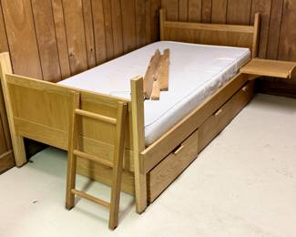 Charles Webb bunkbeds… Upper bed nutshell. Comes with little ladder in side table pad on and three drawers for under the bed.