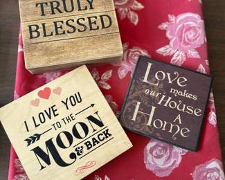 Wooden inspirational signs - Collection of small wooden blocks with quotes including "Truly Blessed" and "I Love You to the Moon and Back"