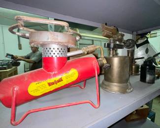 Bernz-O-Matic propane gas lantern
Model TX-500