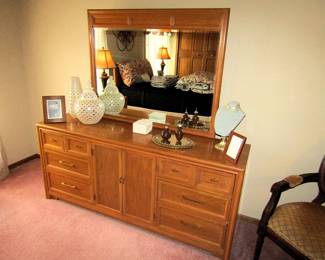 Vintage Bernhardt lowboy