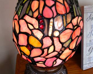 Stained glass egg light
