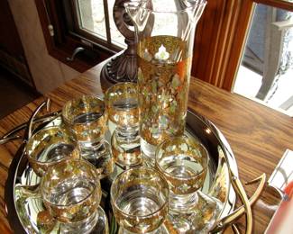 Vintage Culver Valencia pitcher & glasses