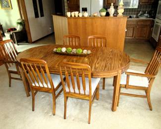 Dining table, 6 chairs, 3 leaves