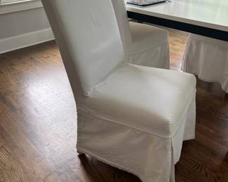 Set of chairs
