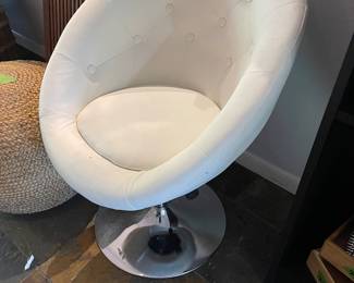 Contemporary chair
