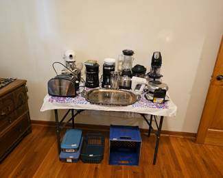 Kitchenaid mixer,ninja set, and more