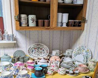 Lots of Tea Sets