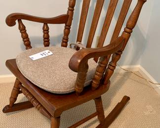 $100 - Tell City rocking chair (26x30x39)