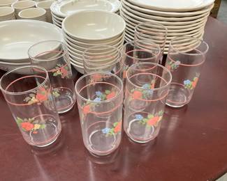 Pfaltzgraff Tea Rose Dinnerware