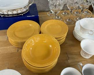 JC Penny Home Athena Line Bowls & Plates