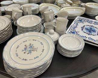 Cordella Bluet Scalloped Rim Stoneware Dinnerware