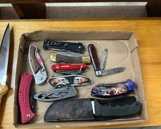 Assorted Pocket Knives