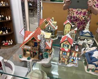 Holiday Time Village - Holiday Expression Village 