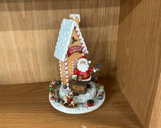 Home Interior Santa's Workshop Musical Figurine