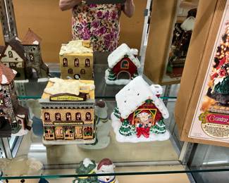 Santa's Workshop Tealight Holder