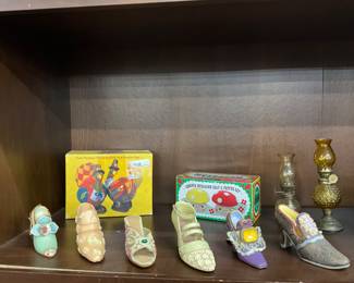 Salt & Pepper Shaker Sets & Assorted Mini Shoe Figurines