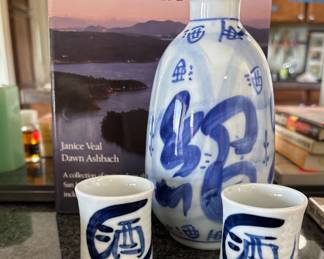 Sake Bottle with 2 Cups
