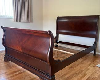 Mahogany Queen Size Sleigh Bed Frame