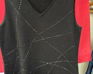 Alfani Black Beaded V-Neck Tank Top – Size Medium